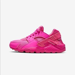 Kid’s Nike Pink Huarache Size 6